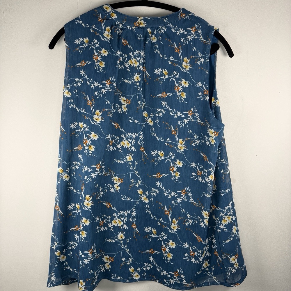 Papermoon Blue Floral Sleeveless Blouse - Picture 5 of 7